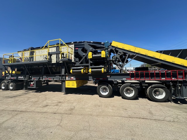 2024 Astec (JCI) / Vale 6×20 3 deck Portable Screening Plant w/ Overhead Feed Conveyor  – 001448 - SBM Machines - Mobile Mineral Processing Plants - Amaco